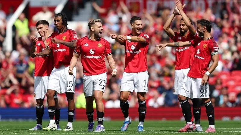 Michael Carrick cần xây dựng bộ khung ổn định, triết lý rõ ràng và niềm tin lâu dài tại MU