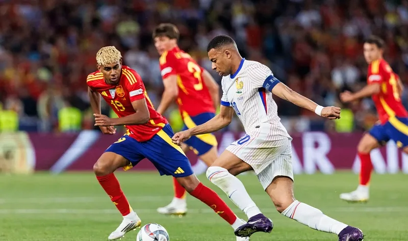Mbappe đã ghi bao nhiêu bàn cho các câu lạc bộ?