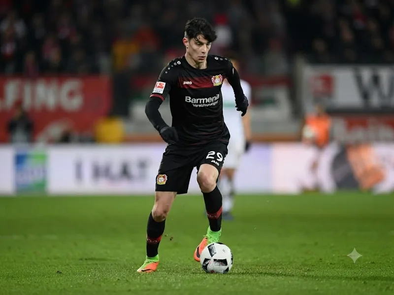 Kai Havertz trưởng thành tại Bayer Leverkusen, nơi tài năng trẻ người Đức sớm gây chú ý nhờ kỹ thuật và khả năng chơi nhiều vị trí.