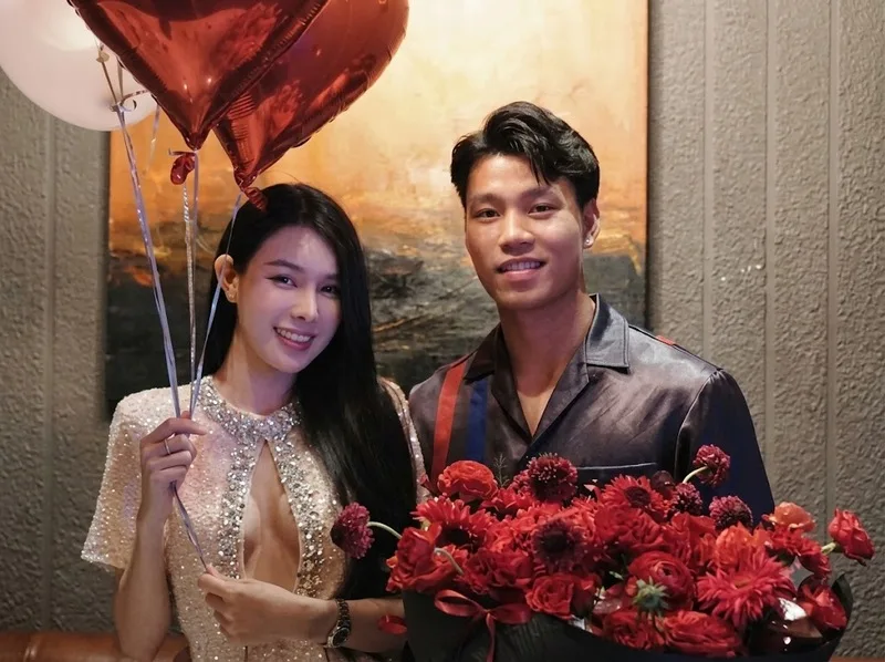 Chuyện tình của Văn Thanh và Bích Hạnh nhận được nhiều sự quan tâm sau khi cả hai công khai hẹn hò.